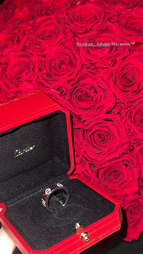 Chanel Totti, il regalo del fidanzato per San Valentino .